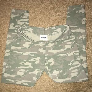 MONROW CAMO LEGGINGS